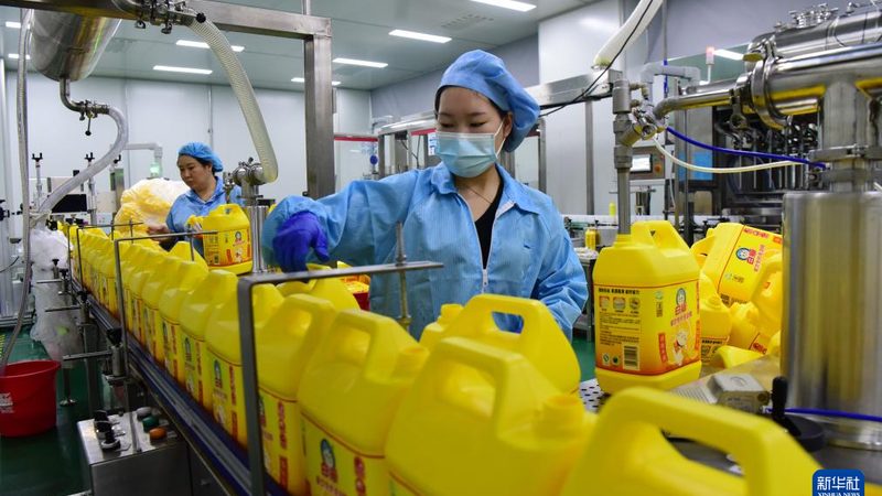 运输一吨有机原料，价格差三倍的原因在哪